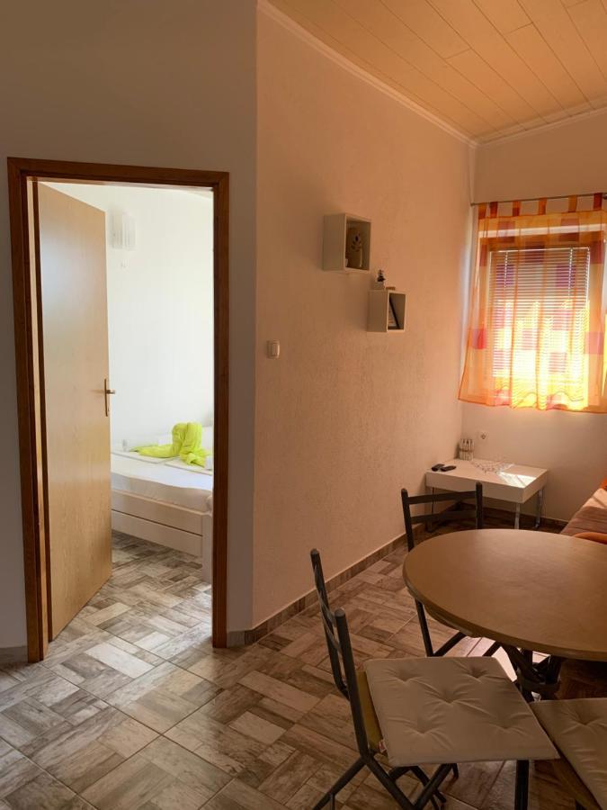 Studio Apartment Simi Trogir Buitenkant foto