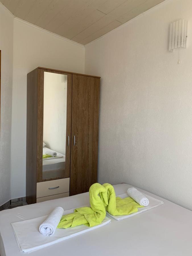 Studio Apartment Simi Trogir Buitenkant foto
