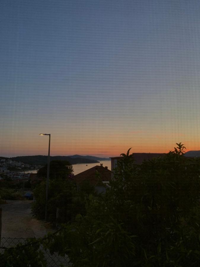 Studio Apartment Simi Trogir Buitenkant foto